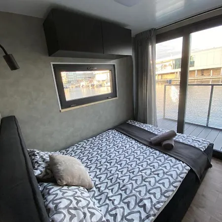 Apartment Houseboat Seafront Gdynia