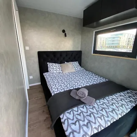 Houseboat Seafront Apartment Gdynia