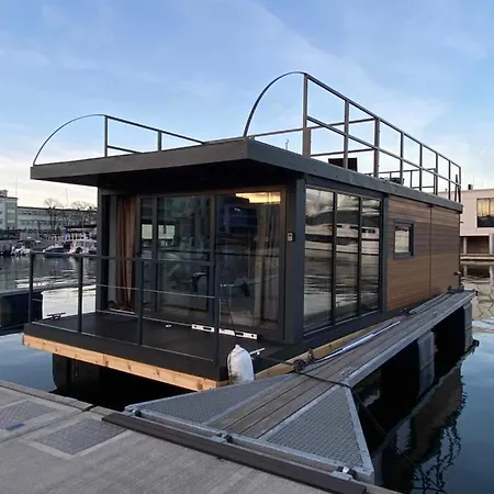 Houseboat Seafront
